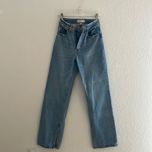 Curve Love high rise 90s relaxed Jean Abercrombie & fitch